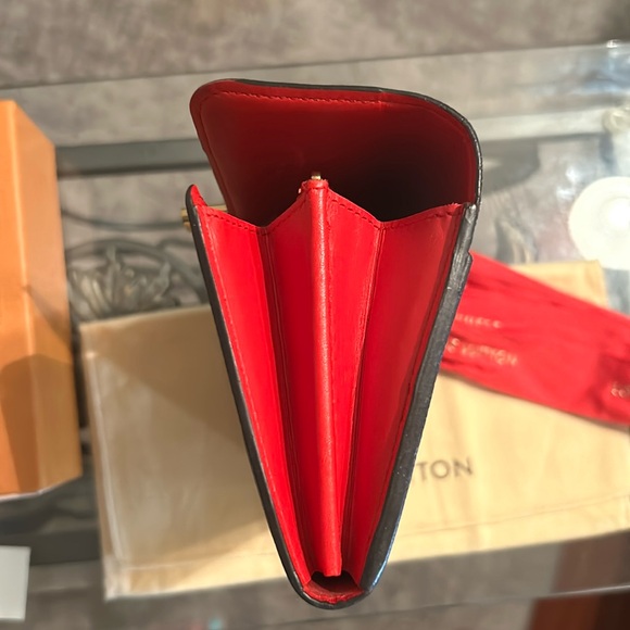 ❌SOLD❌Louis Vuitton Monogram Coquelicot flower lock wallet Box, ribbon &Dust bag - Picture 8 of 16